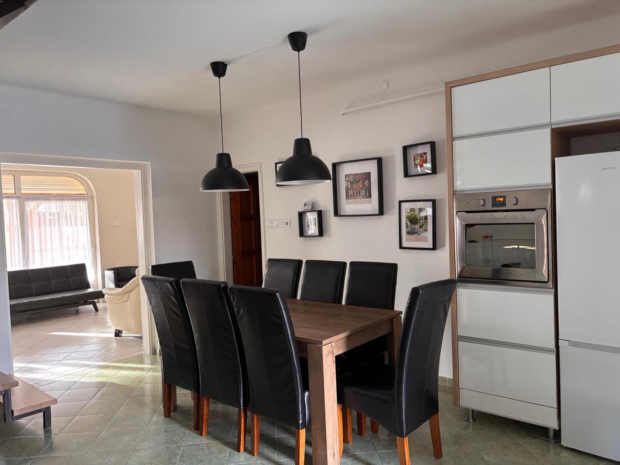 Veronika Lux Apartman Hajdúszoboszló Buitenkant foto