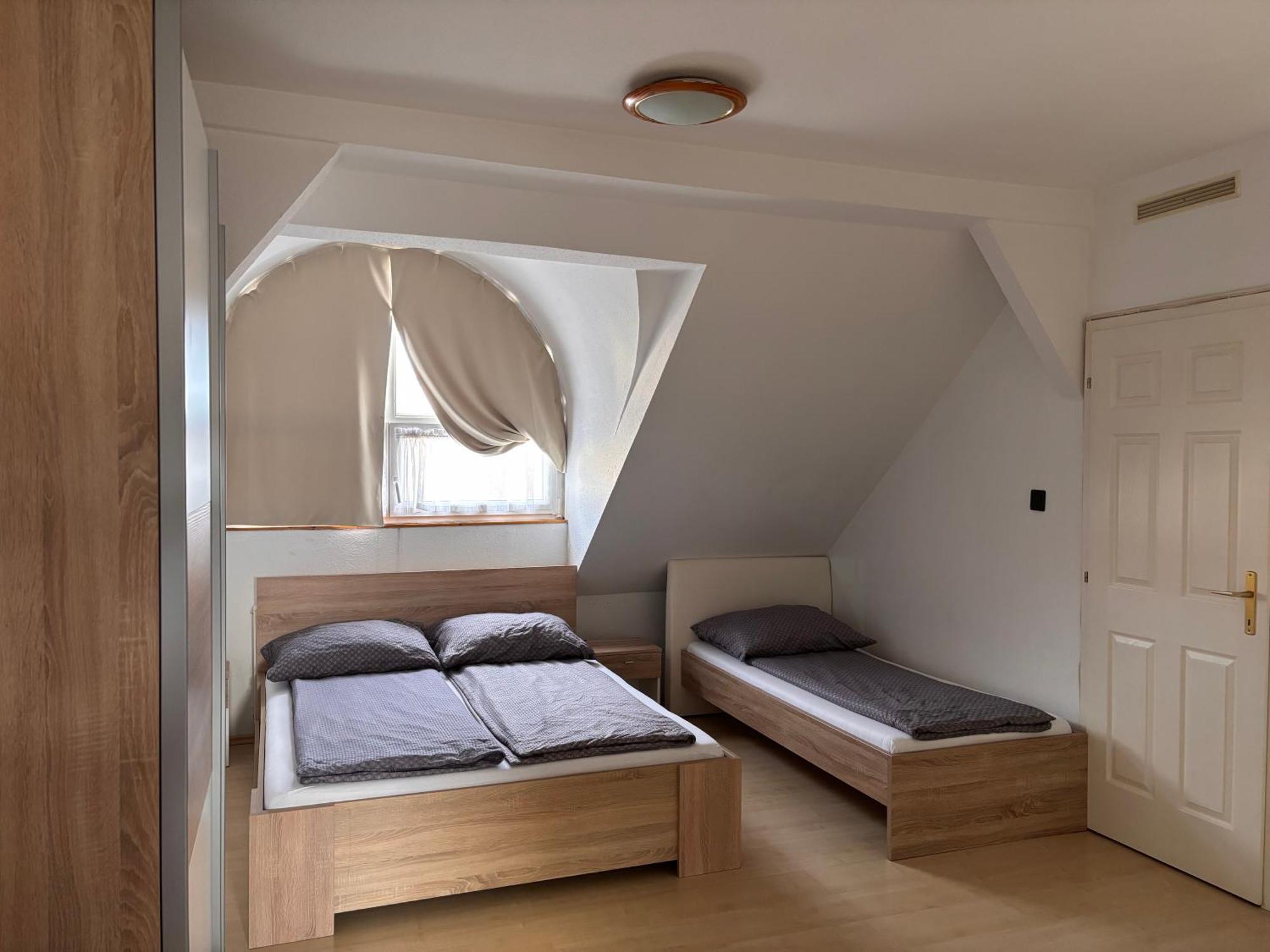 Veronika Lux Apartman Hajdúszoboszló Buitenkant foto