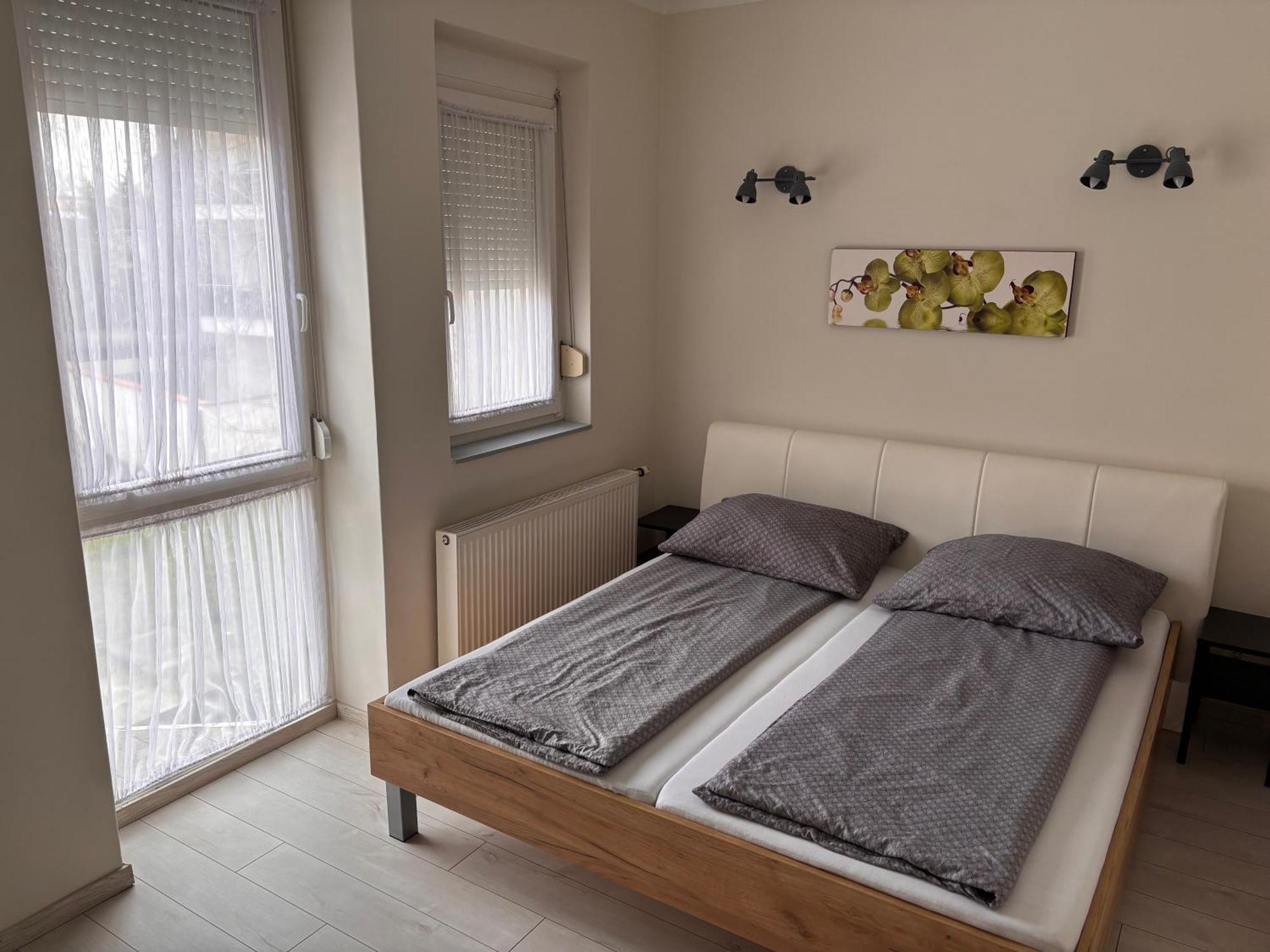 Veronika Lux Apartman Hajdúszoboszló Buitenkant foto